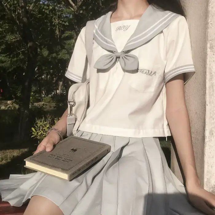 最近，我的妹妹有点怪